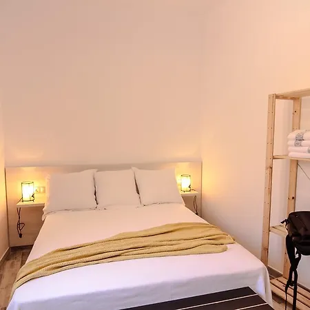 Guest house The 8 House